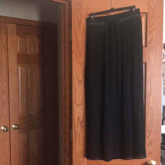 Black Maxi Skirt NWOT - Picture 2 of 7
